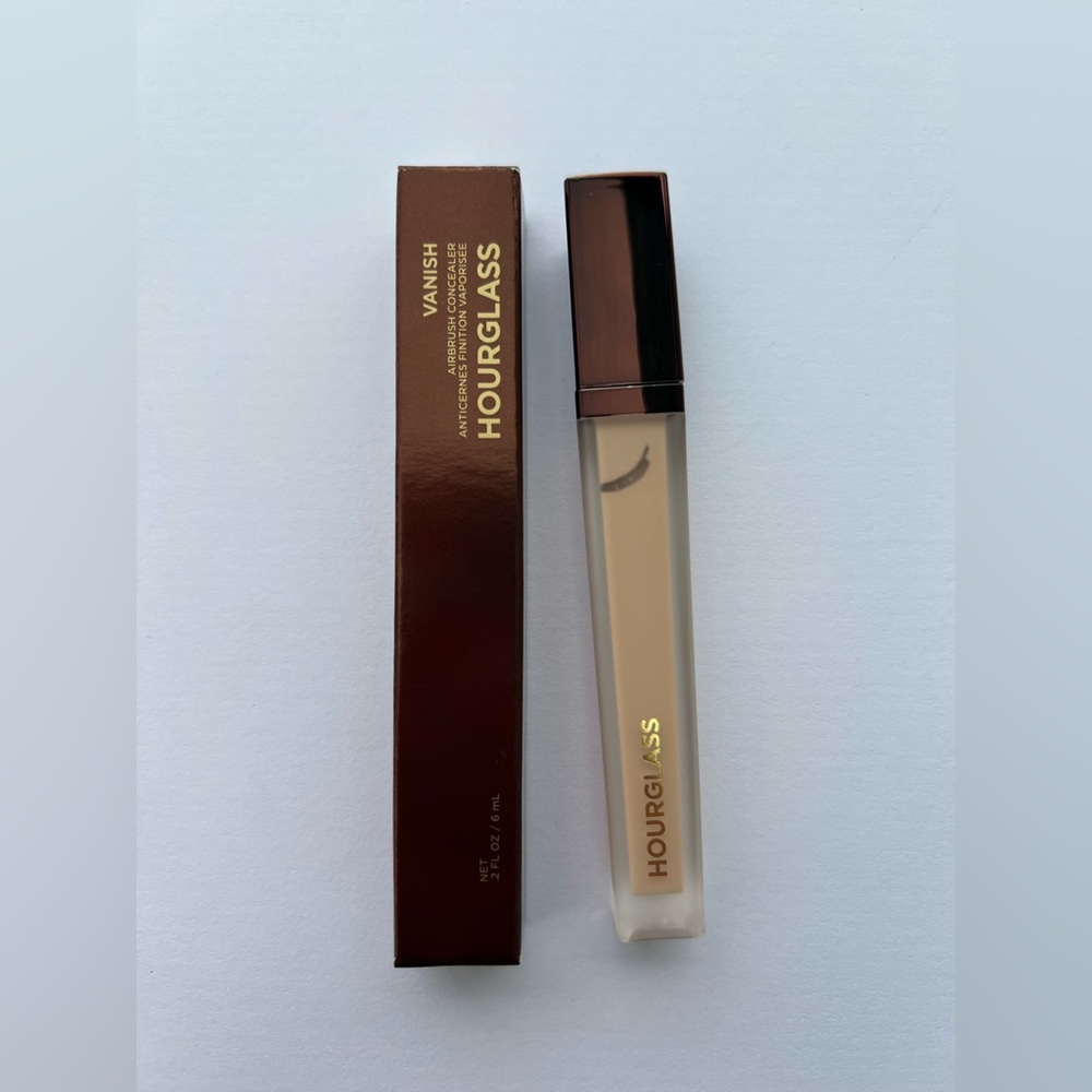 Hourglass Vanish Concealer NEW - Silk